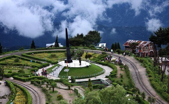 Darjeeling Travel Guide: What to See and Do on Your Trip